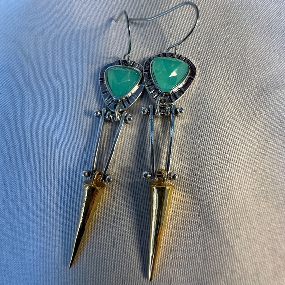 Pretty southwest vibe earrings gold and silvertone - Picture 5 of 6